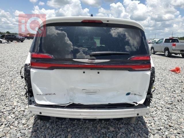 Chrysler Pacifica